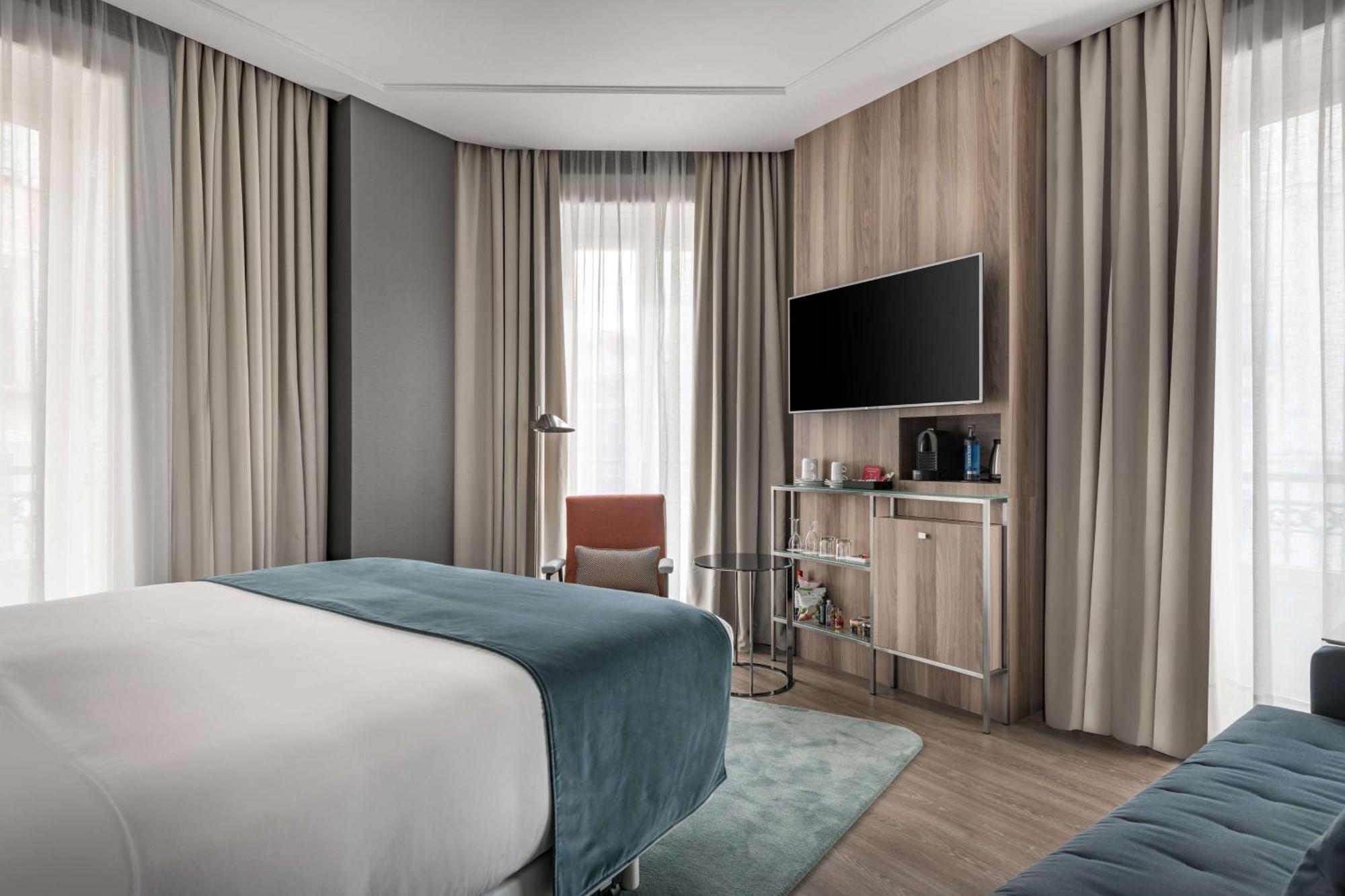 Отель Nh Collection Madrid Gran Via Экстерьер фото