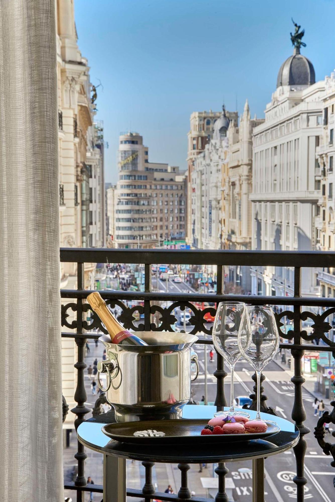 Отель Nh Collection Madrid Gran Via Экстерьер фото
